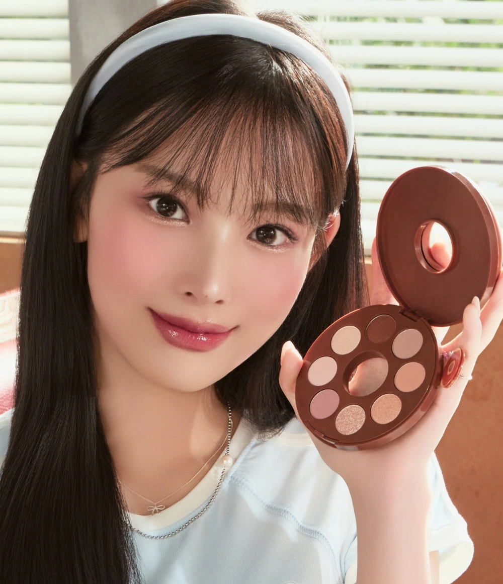 [주토피아] 아이톤 도넛 아이섀도우 팔레트 + 브러쉬 5종 세트_