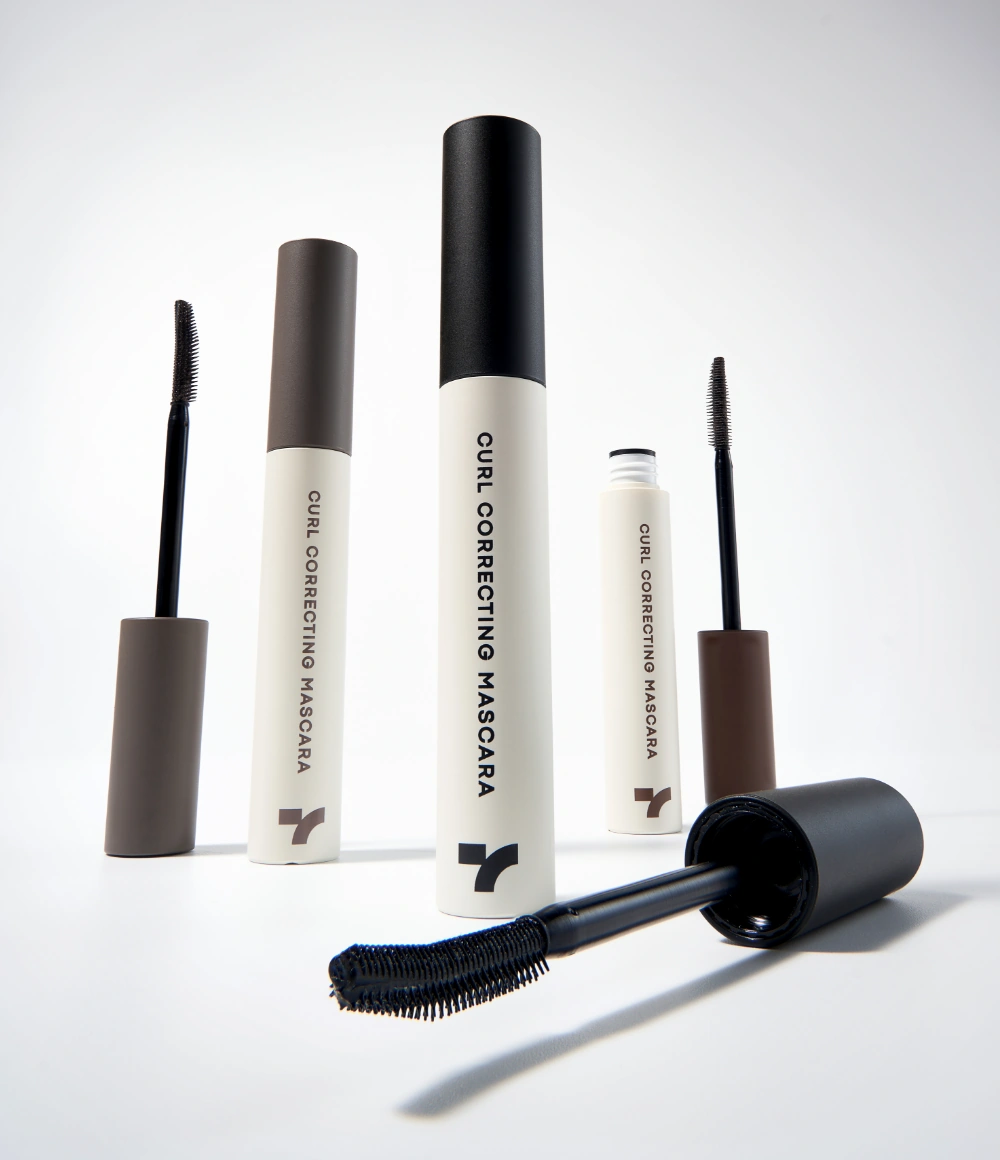 아이톤 컬 코렉팅 마스카라_1