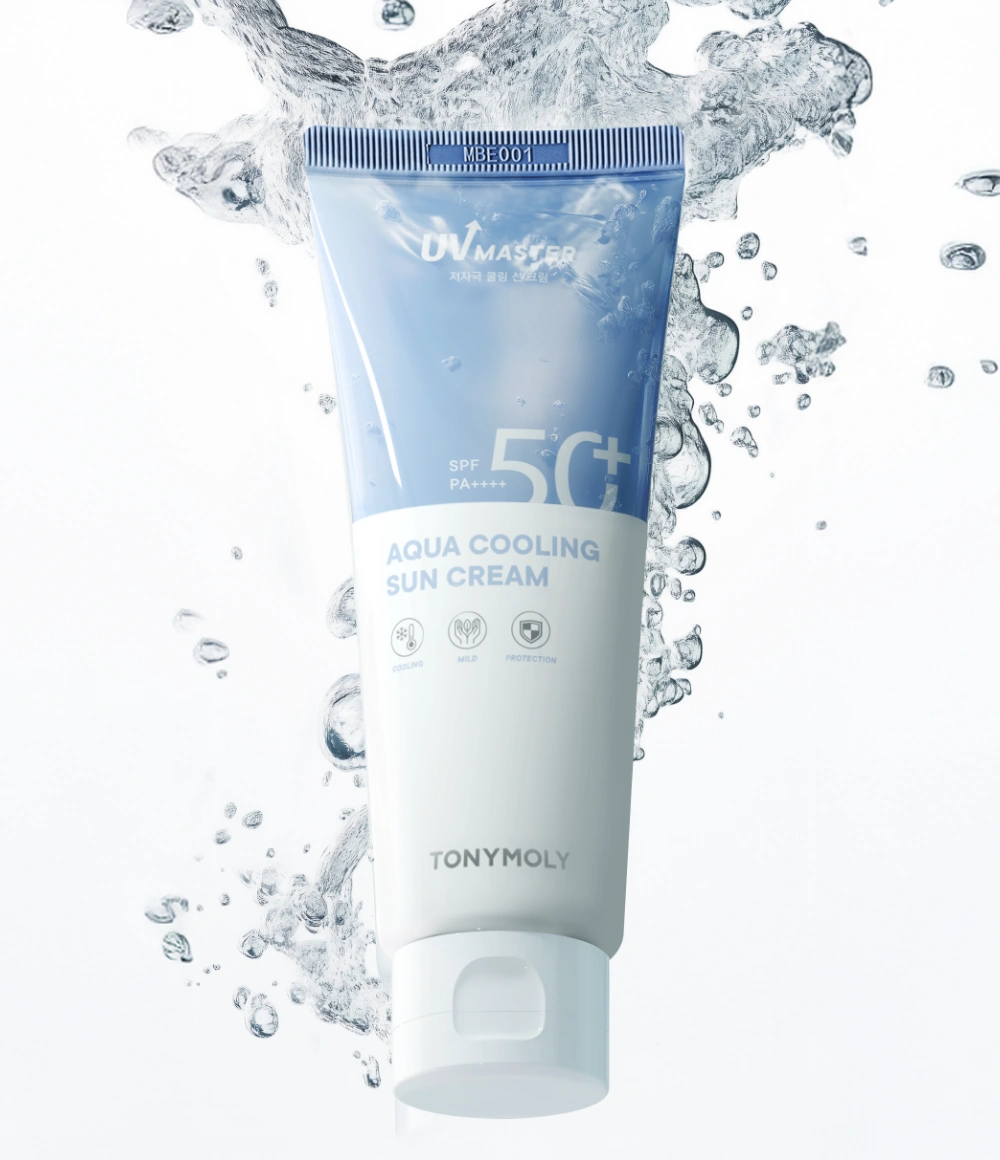 (1+1) [대용량] 유브이 마스터 아쿠아 쿨링 선크림 연출 이미지